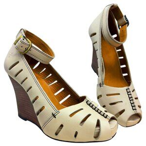 Frye Gwen Cream Leather Ankle Strap Peep Toe Wedge Sandals